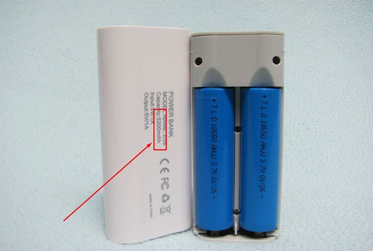 Slika jasno prikazuje zmogljivost te zunanje baterije - 5200 mAh