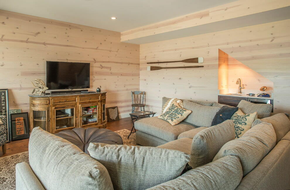 Interiér obývacího pokoje s laminátovou povrchovou úpravou