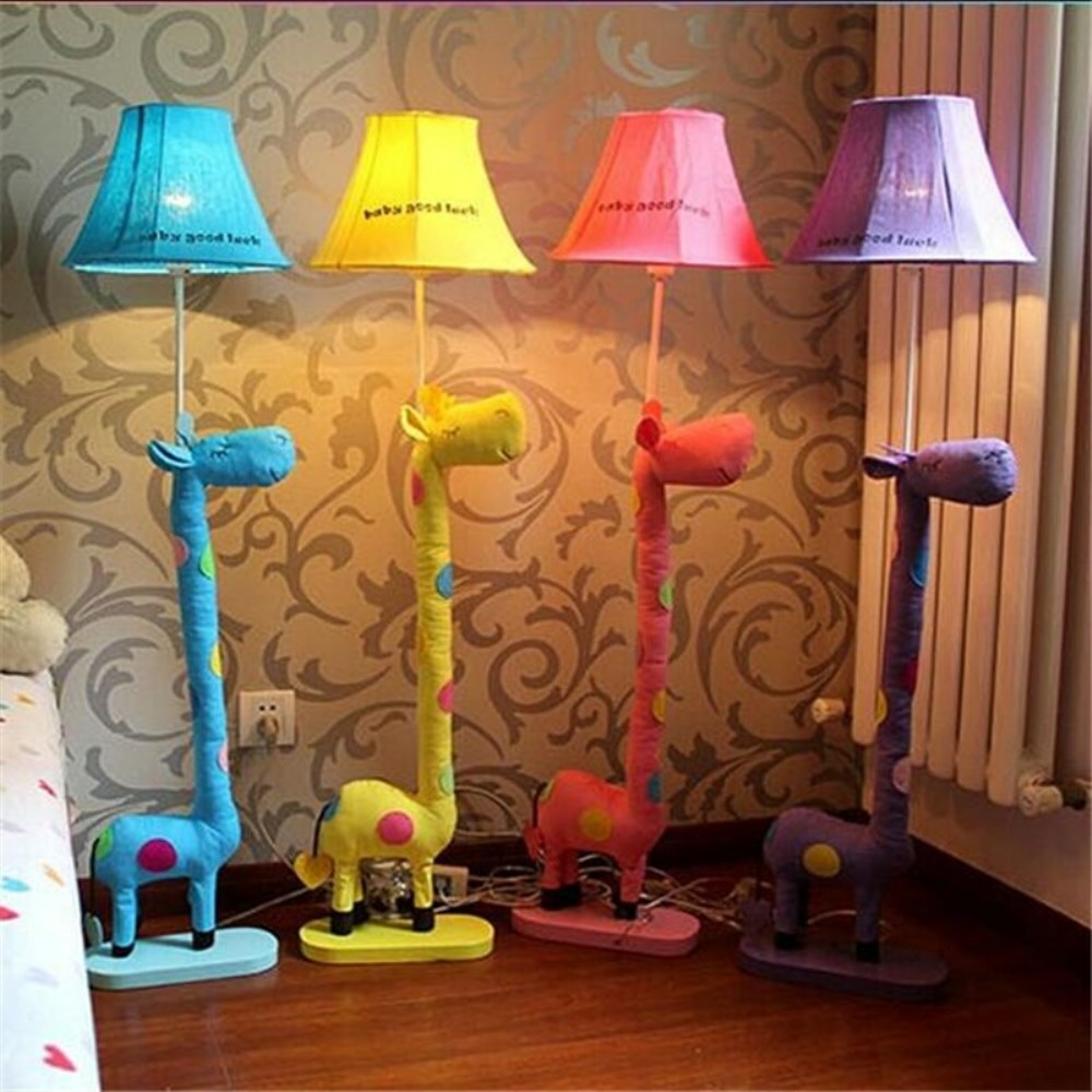 çocuk odasında zemin lambaları