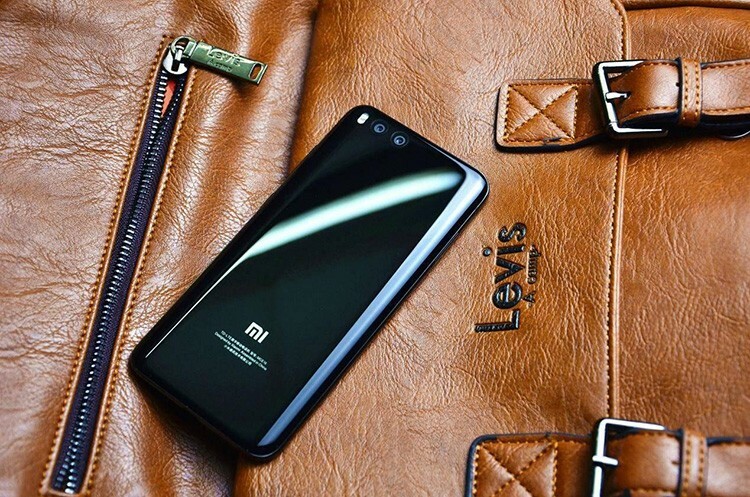Xiaomi Mi 6 64GB macht schon mit einem schnellen Blick auf sich aufmerksam
