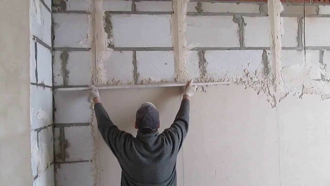 Foam concrete wall plaster