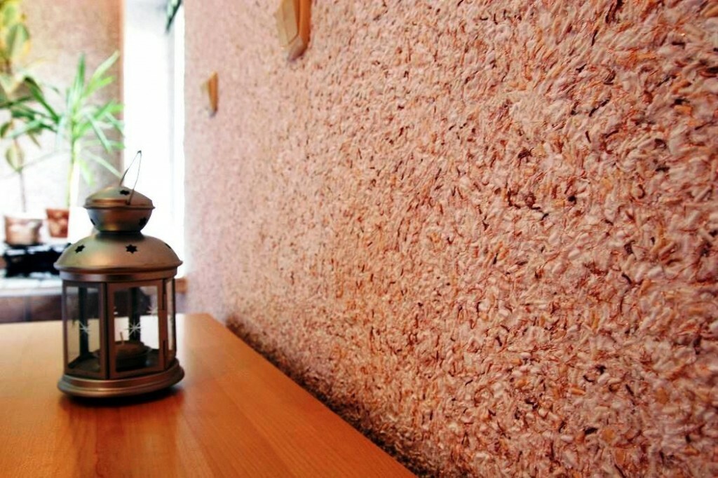 Cotton liquid wallpaper in the interior