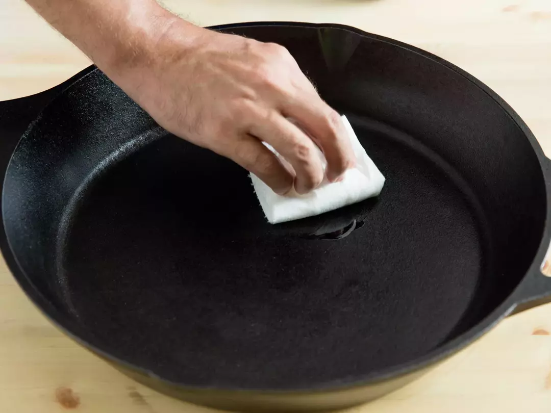 cast iron skillet with oil