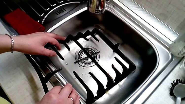 Najbolji i provjereni načini čišćenja rešetke plinskog štednjaka od naslaga ugljika
