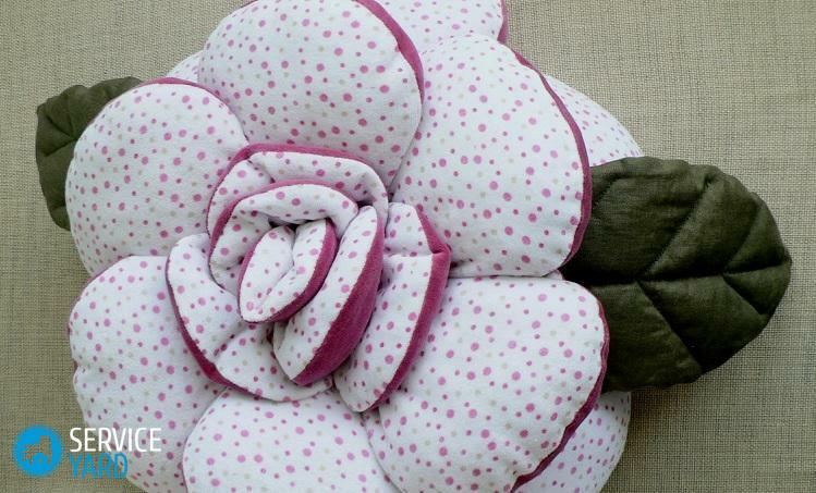 Como costurar um travesseiro rosa?