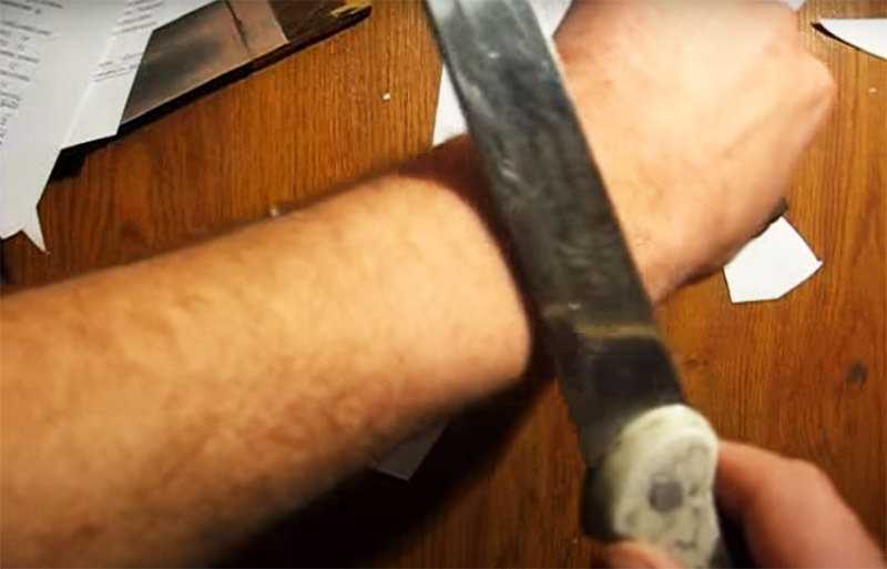 Nož do stanja rezila - kako se izostriti doma