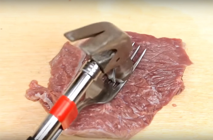 Now you can make chops quickly. And when dinner or lunch is ready, the hammer will return to its normal duties.