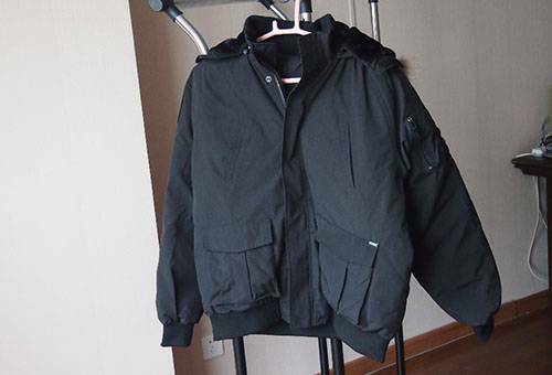 How to dry the down jacket after washing quickly at home