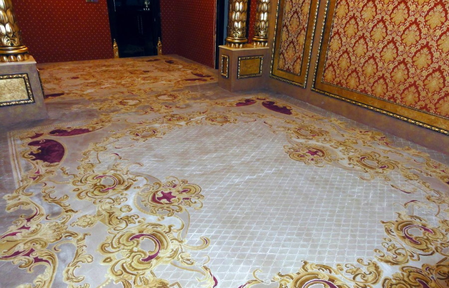 Foto av en matta i vardagsrummet i barockstil