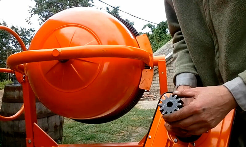 How to choose a concrete mixer for a private house and villa - expert reviews