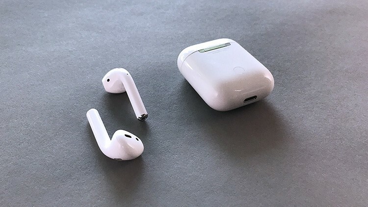 På enhver anden teknologi undtagen Apple forsvinder alle nyttige chips, og headsettet bliver til en almindelig Bluetooth -enhed.