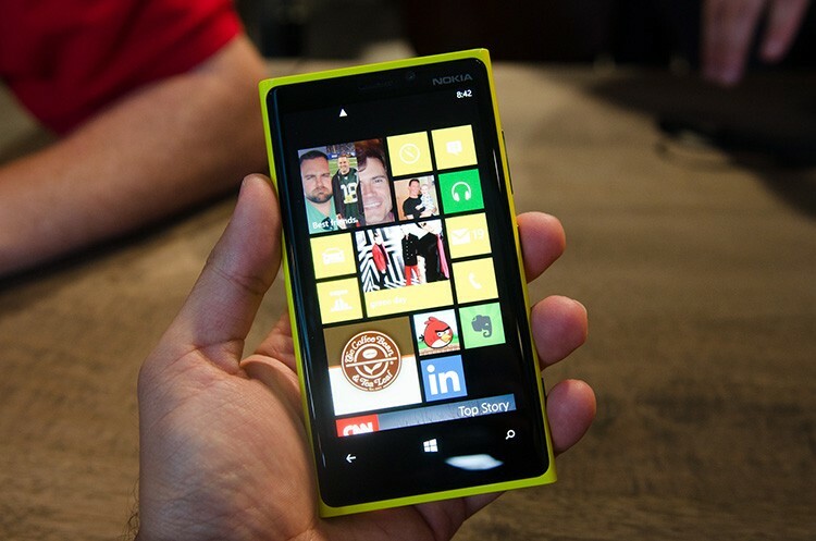 Ora l'azienda crea solo smartphone touchscreen, aggiornando di tanto in tanto il vecchio pulsante Nokia