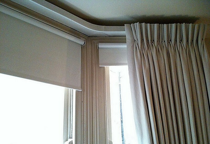 Fecho de cortinas na varanda em cornija de alumínio