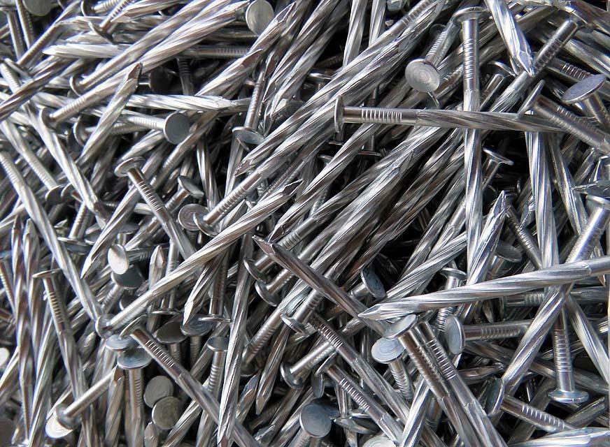 Galvanized twisted nails for picket fence