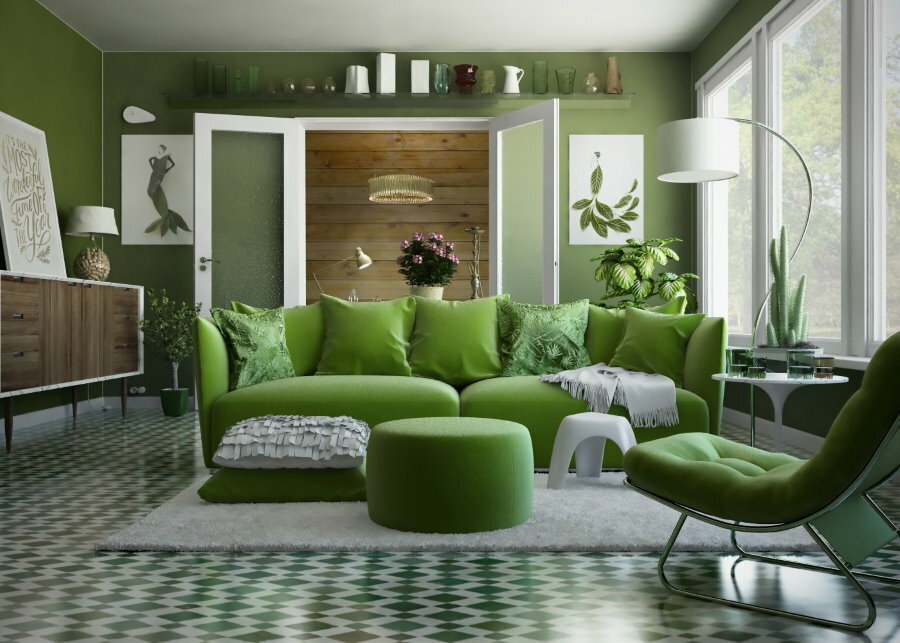 Sofá verde em um apartamento muito aconchegante