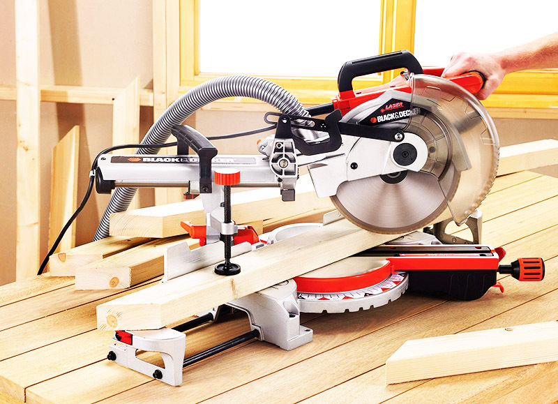 Miter saw for wood