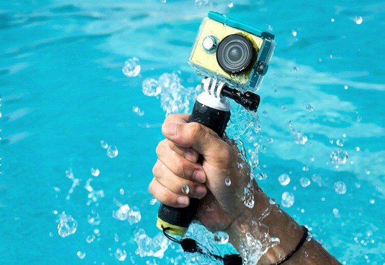 Zaščita pred udarci in vodo je uporabna za fotoaparate, ki se uporabljajo tudi za amatersko snemanje videa