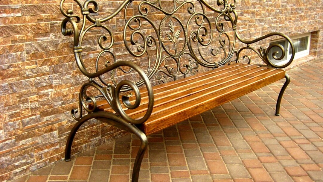 Kované lavice: fotografie laviček, dekorativní zahradní nábytek v krajinném designu