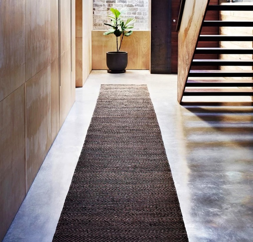 mūsdienīga stila ieejas paklājs