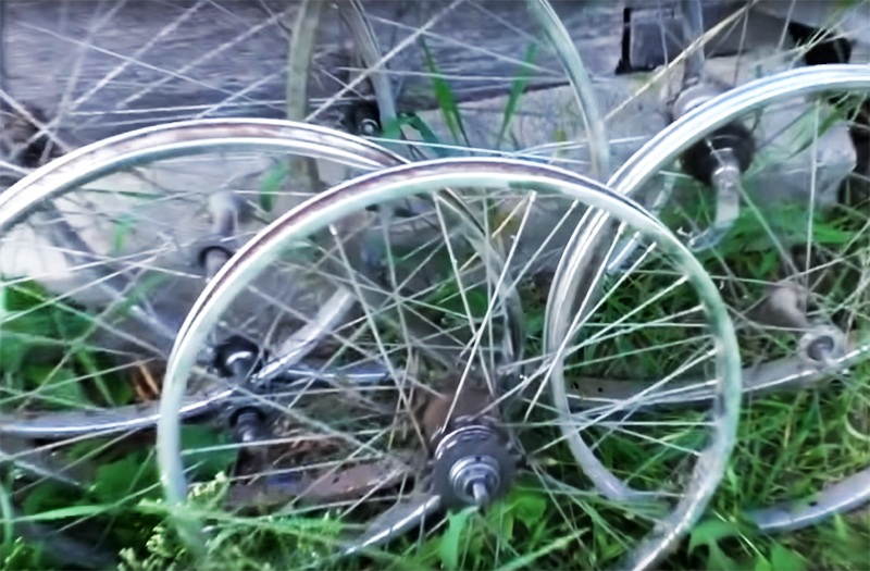 Universal cykelhjulshylde