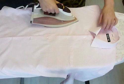Cómo planchar adecuadamente una camisa con manga larga: una secuencia de acciones