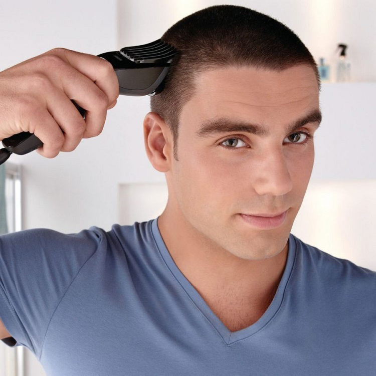 Birçok kullanıcı kendi kesim ve semiFOTO üyeleri tarafından evde saçını kestirmek için araba satın: thevolosy.ru