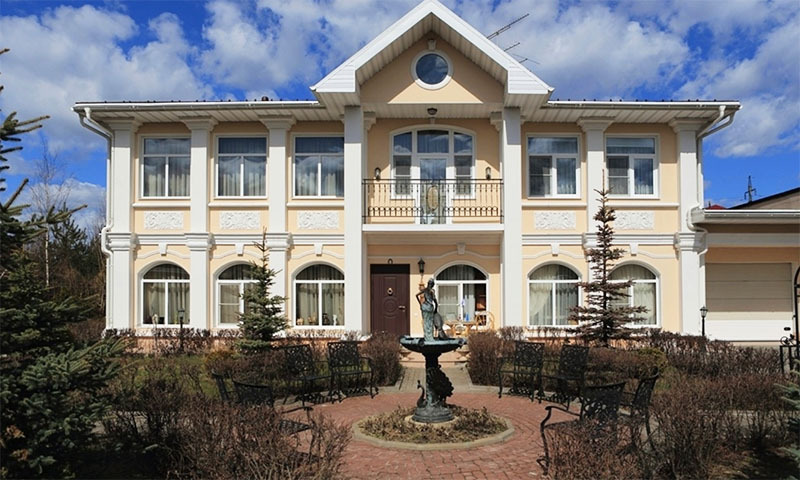 Alexander Nevzorov och hans lägenhet