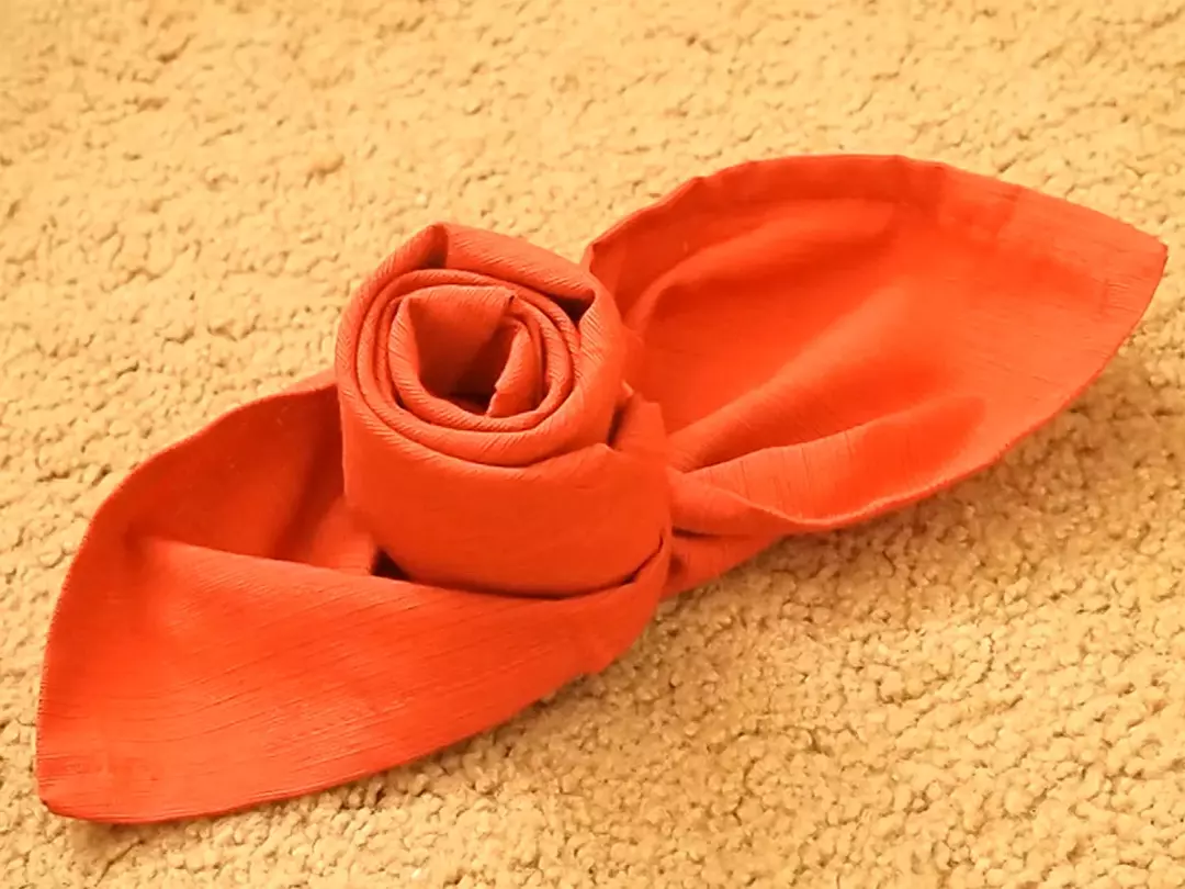 rose napkin