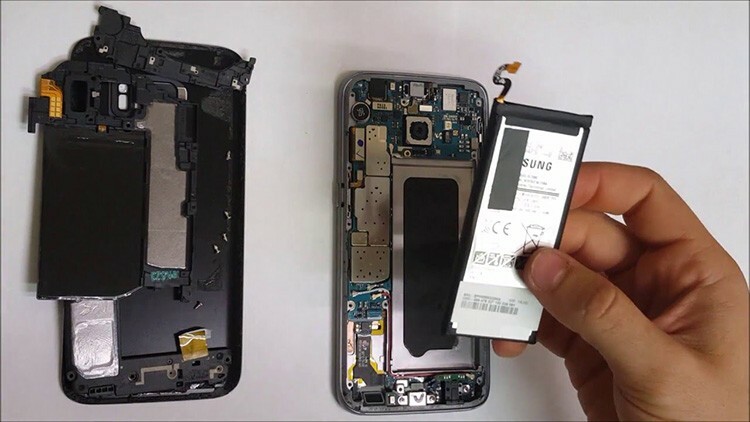 The battery is non-removable - the gadget can only be disassembled to remove it