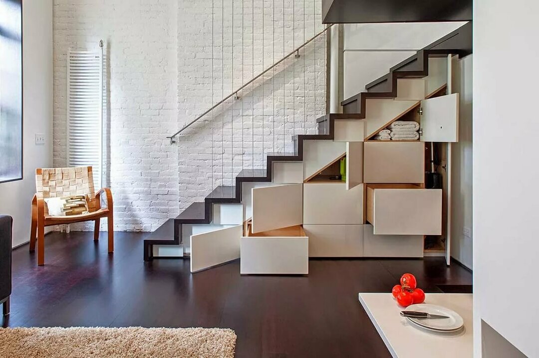 Schodiště v obývacím pokoji: návrh struktury, foto ukázky interiéru místnosti