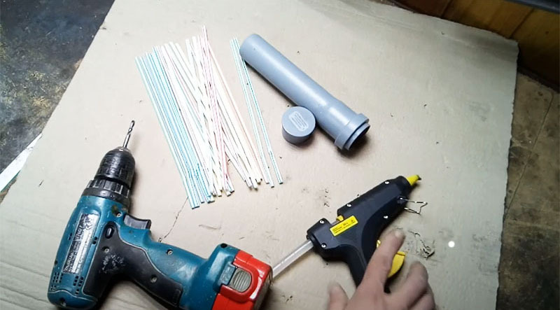 A ferramenta e o material para fazer um produto caseiro para um aspirador de pó precisarão de um mínimo