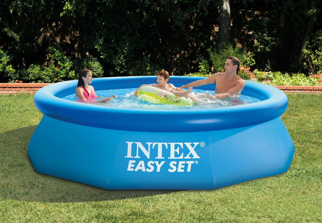 What to add to the pool so that the water does not bloom: cheap and safe
