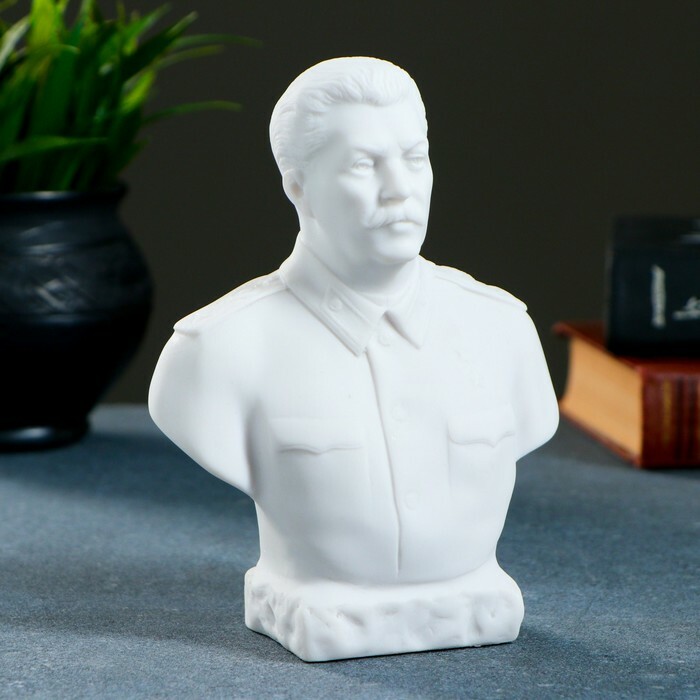 Büste Stalin, groß 16cm / Marmorsplitter