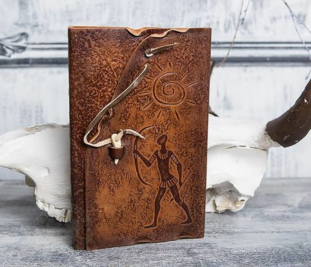 Notesbog " Archer" med et cover lavet af ægte læder med en lås - fang (А5)