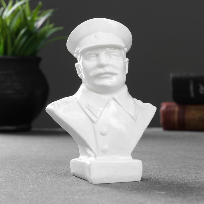 Sztálin mellszobra, fehér 10x7,2x5