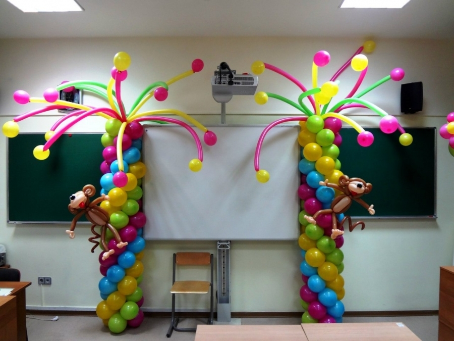 How to decorate a school on September 1 with balloons