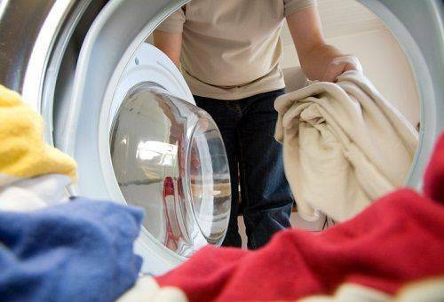 Linne efter tvätt luktar inte bra: varför och vad man ska göra