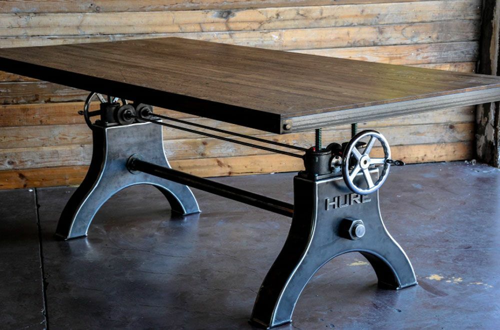 שולחן סלון בסגנון וינטג '