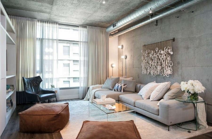 Teto de concreto em uma sala de estar estilo loft