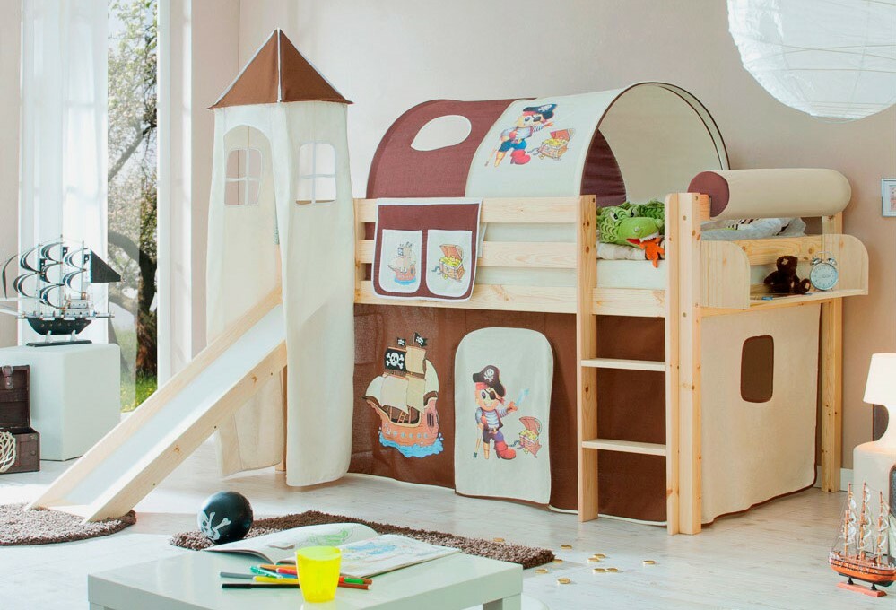 Habitación infantil con cama loft de juegos