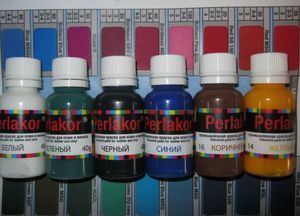 El uso de pintura para las chaquetas de cuero en su casa: tipos de tintes para el cuero