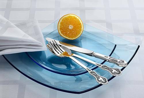 Come pulire le forchette e i cucchiai dall'acciaio inossidabile a casa: modi efficaci
