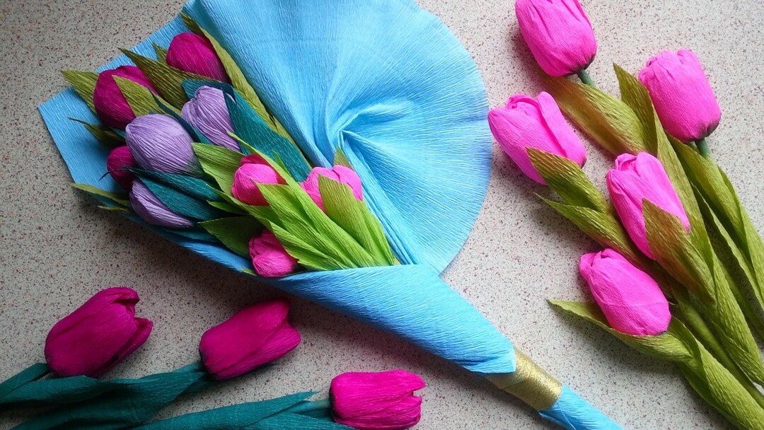 Kako napraviti lijepo cvijeće od valovitog papira