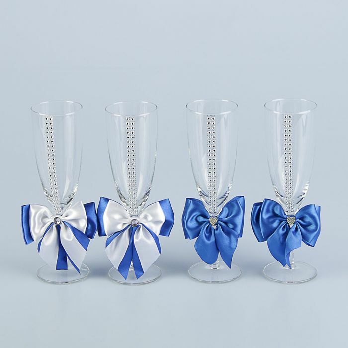 A set of wedding glasses for whipping " Elite" with a bow and rhinestones, 2 pcs., Blue, mix