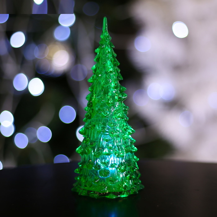 Zöld karácsonyfa Fényjáték (elemekkel) 17 cm, 1 LED, RGB ajándékdobozban