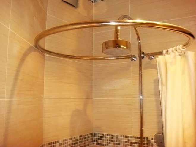 cornice flexível para casa de banho