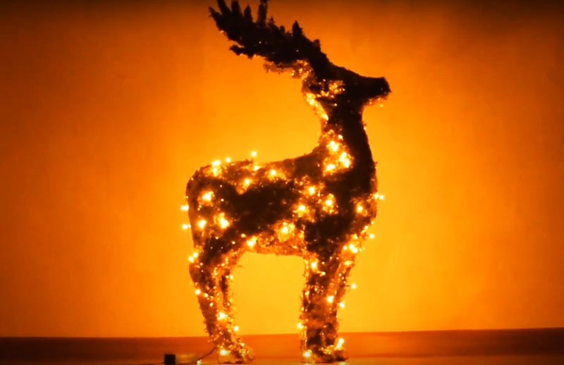 🦌 Glowing reindeer for the holiday house and yard decoration