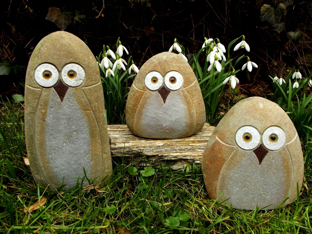 estatuetas para jardim em pedra foto