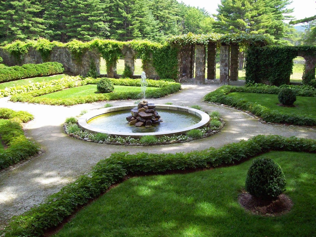zahrada ve stylu klasicismu