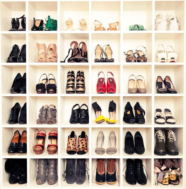 Jak kompaktowo przechowywać buty, jeśli jest bardzo mało miejsca?